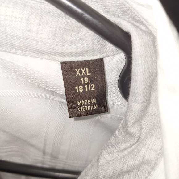 White Button-Up Shirt - Picture 2 of 4